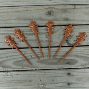 6 Vintage Trader Vic's Menehunes Hawaiian Drink Stirrers Sizzle Sticks Hawaii